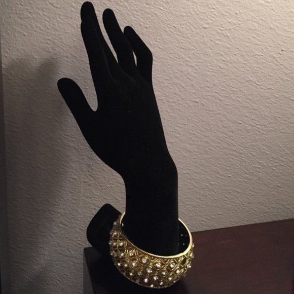 Bangle Bracelet - Picture 2 of 4